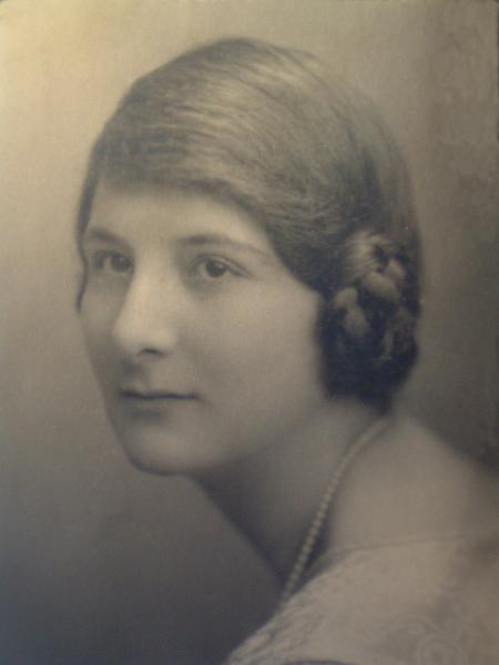 ABk59-Babs (nee Delves, and now known as Delves) Roche.jpg - Babs (nee Delves, and now known as Delves) Roche